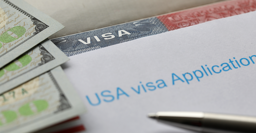 argent américain, demande de visa pour les États-Unis, stylo, frais USCIS sur demande de Visa 