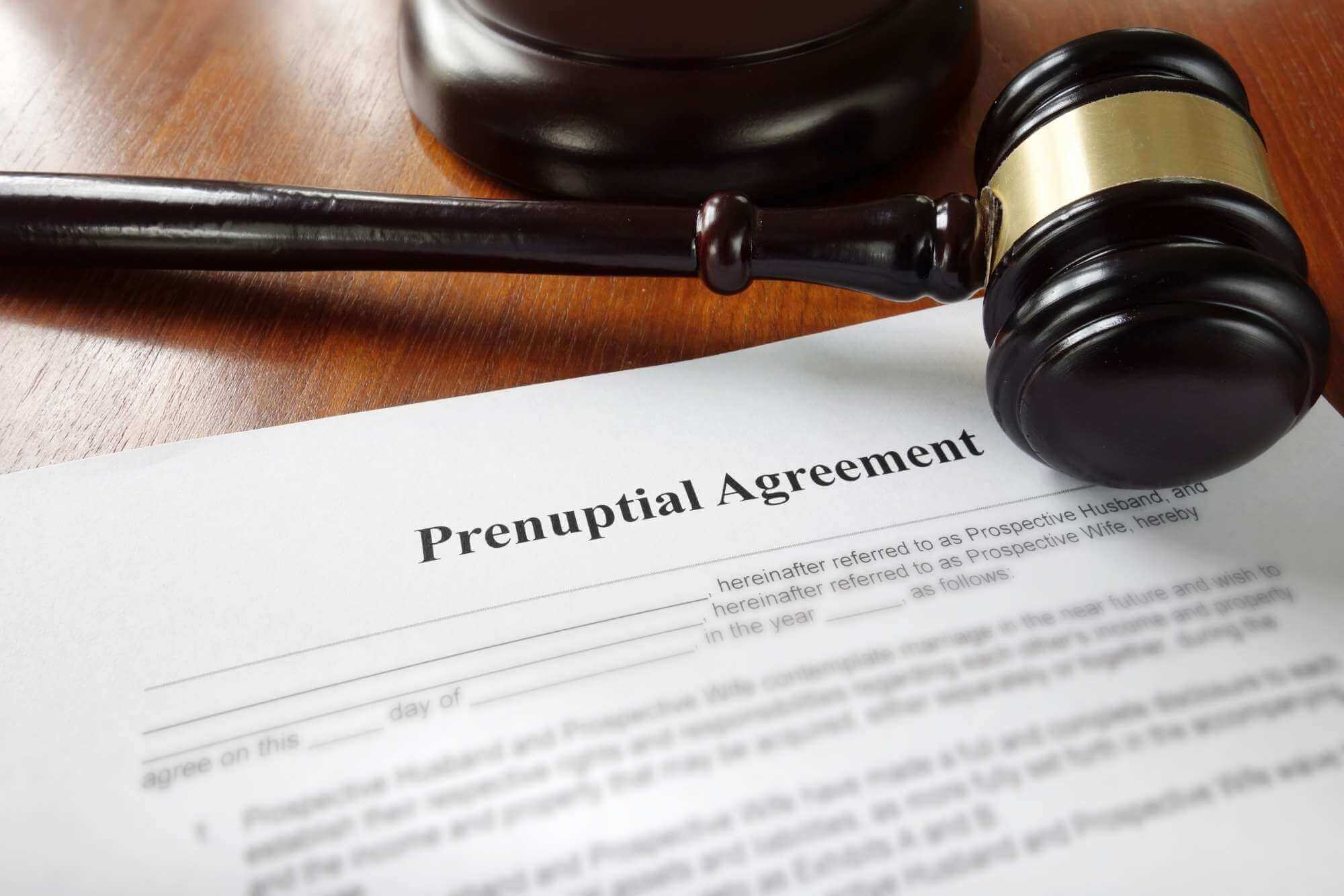 Image liée au contrat prénuptial en Alabama, à la protection des biens, aux conditions de validité d’un accord prénuptial et au droit de la famille pour les couples.
